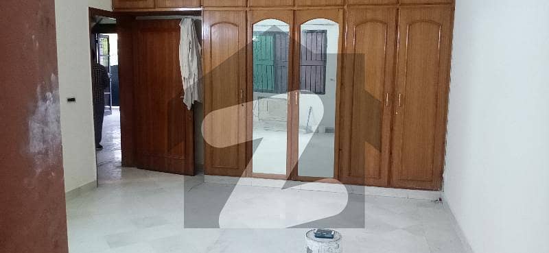 1125 Square Feet Upper Portion In Model Town - Block Q For Rent