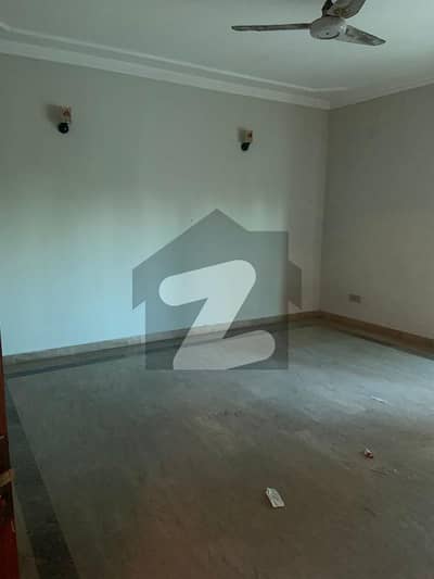 5 Marla 2nd Floor Flat For Rent In Umt Road Lahore
