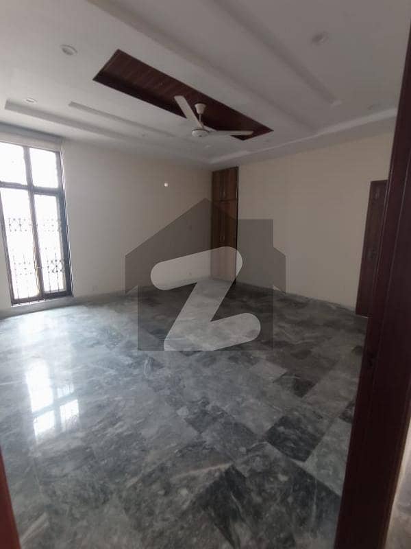 1 Kanal 3 Bedroom Upper Portion Is Available For Rent