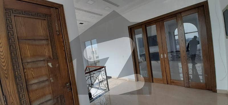 ڈی ایچ اے فیز 7 ڈیفنس (ڈی ایچ اے) لاہور میں 4 کمروں کا 1 کنال مکان 4.95 کروڑ میں برائے فروخت۔