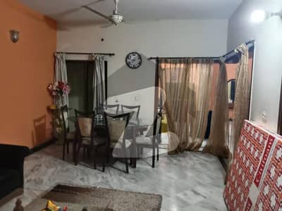 ریونیو سوسائٹی - بلاک اے ریوینیو سوسائٹی لاہور میں 5 کمروں کا 11 مرلہ مکان 2.6 کروڑ میں برائے فروخت۔