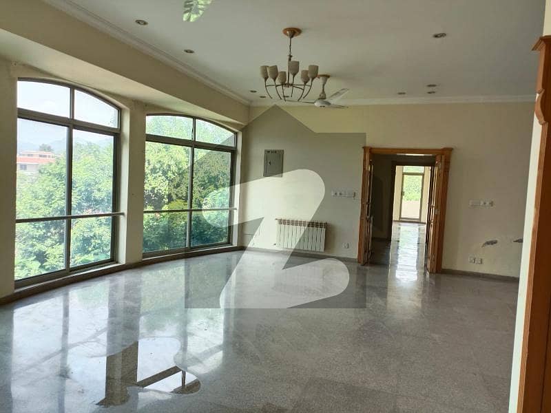 F6 06 Bed House Totally Marble & Tiled Flooring With Heating Cooling System