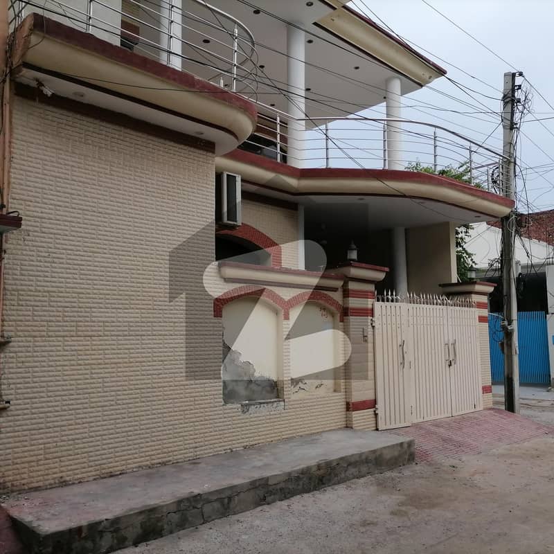 Buy A 6 Marla Upper Portion For rent In Shadman Town