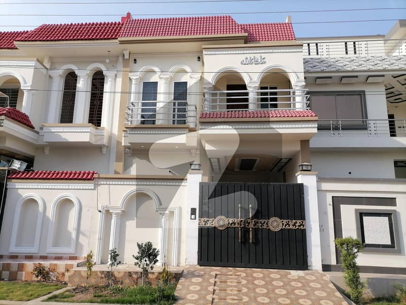 Ideally Located House For sale In Royal Palm City Sahiwal Available