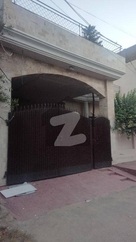 House Of 2250 Square Feet Available In Raza Town