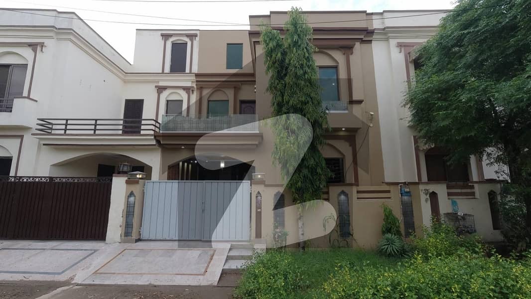 5 Marla Beautiful House For Sale In Umar Block Sector B Bahria Town Lahore.