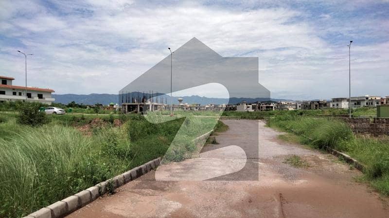 Farm House LAND For Sale Lakeview Islamabad