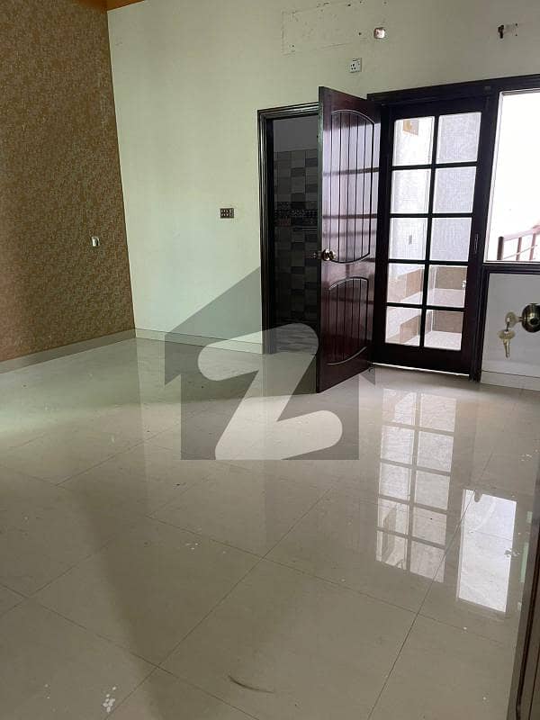 1st Floor Flat for rent with roof near Bin Hashim