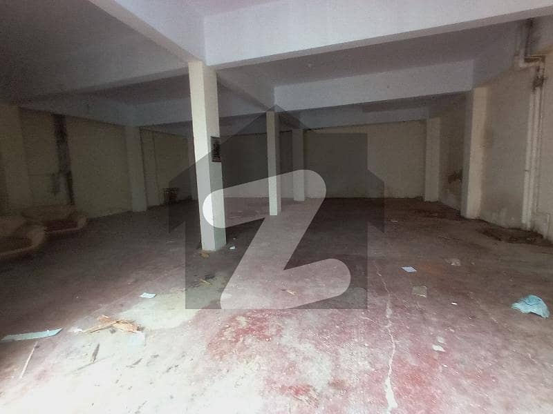 جمشید روڈ کراچی میں 16 مرلہ عمارت 3.5 لاکھ میں کرایہ پر دستیاب ہے۔