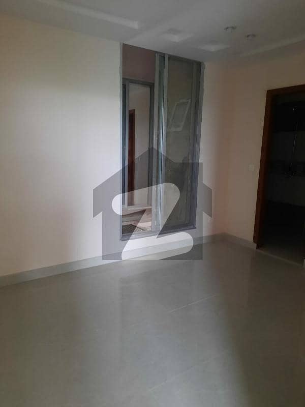 Spacious Flat Is Available In Bahria Town - Canal View Residency For Rent