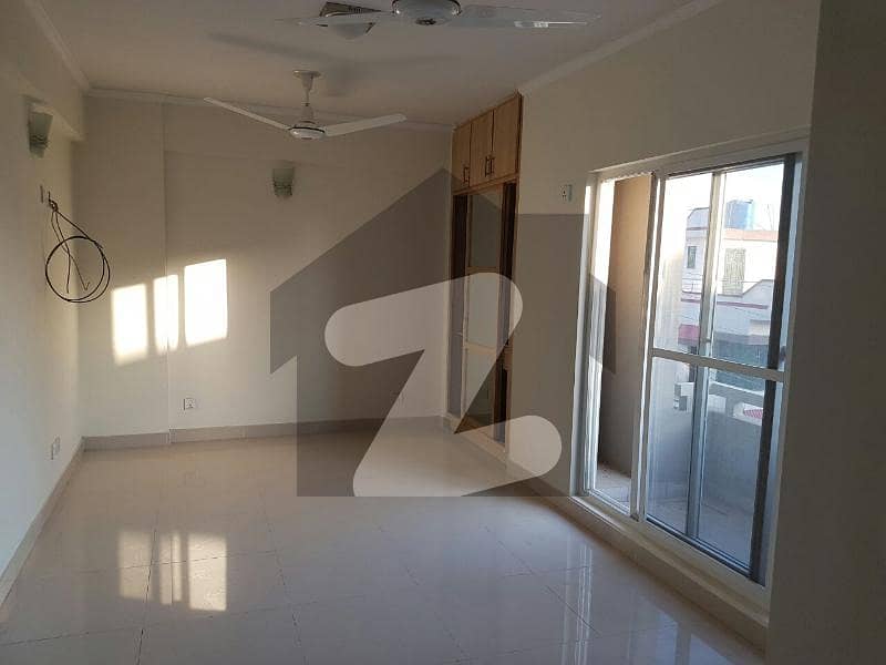 550 Sq Ft Flat For Sale Wallyat Complex Near Bahria Phase 7