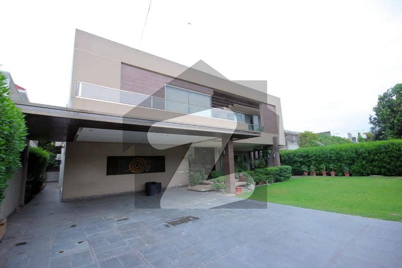 Cantt Properties Offers 32 Marla Stunning House For Rent In Cantt Sarwar Colony