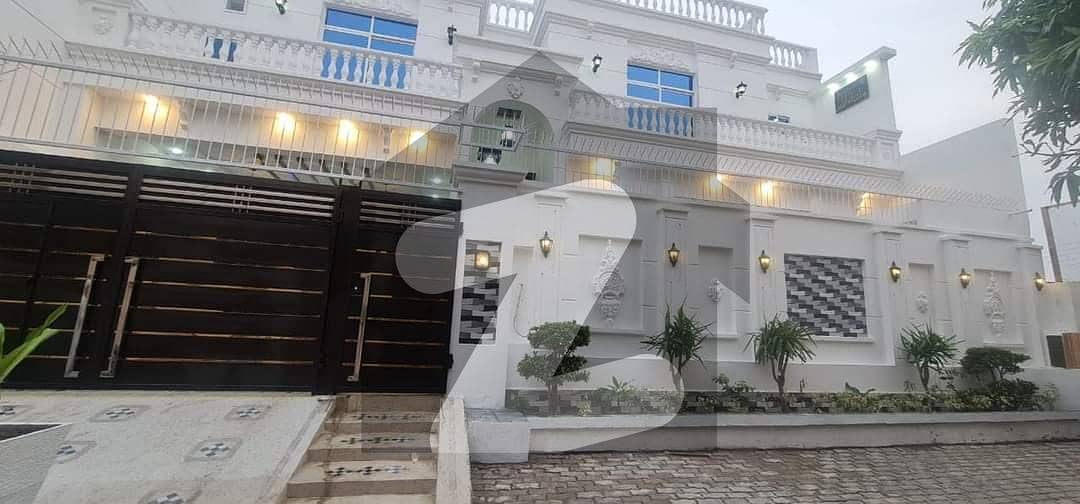 House Of 2250 Square Feet Available In Khan Colony Road