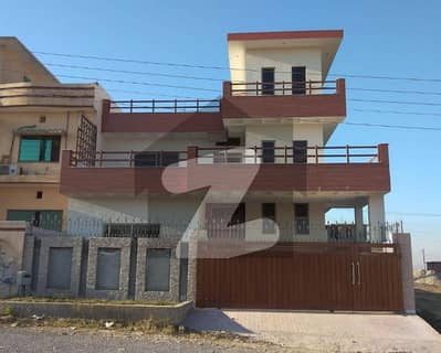 300 Sq Yards Double Storey House For Sale