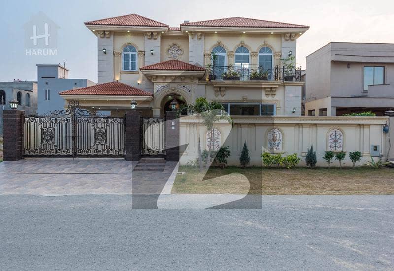 Elegant 1 Kanal Most Beautiful Design Bungalow For Sale At Prime Location Of Dha