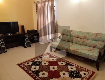 ڈیفنس گارڈن کراچی میں 2 کمروں کا 5 مرلہ فلیٹ 1.6 کروڑ میں برائے فروخت۔