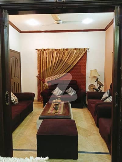 ابدالینزکوآپریٹو ہاؤسنگ سوسائٹی لاہور میں 3 کمروں کا 8 مرلہ مکان 2.5 کروڑ میں برائے فروخت۔