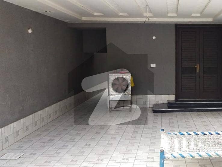 ماڈل سٹی ون کینال روڈ فیصل آباد میں 4 کمروں کا 5 مرلہ مکان 1.55 کروڑ میں برائے فروخت۔