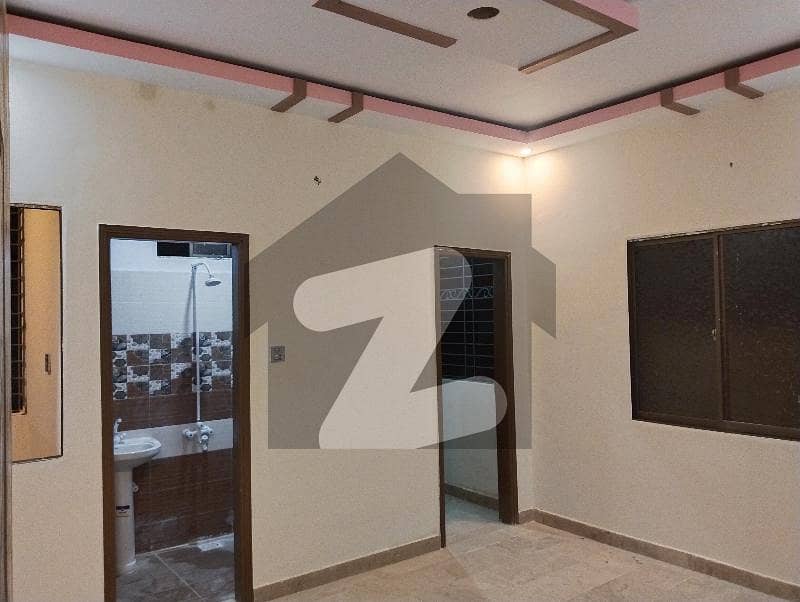 ناظم آباد - بلاک 5ڈی ناظم آباد کراچی میں 2 کمروں کا 4 مرلہ فلیٹ 65 لاکھ میں برائے فروخت۔