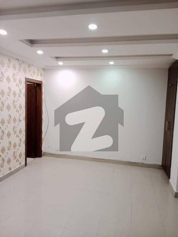 2 Bed room Flat is Available for sale Bahria Town Civic Centre