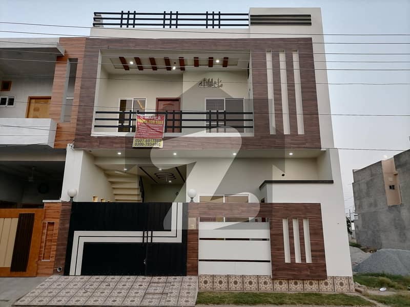 Jeewan City - Phase 5 House Sized 5 Marla Is Available