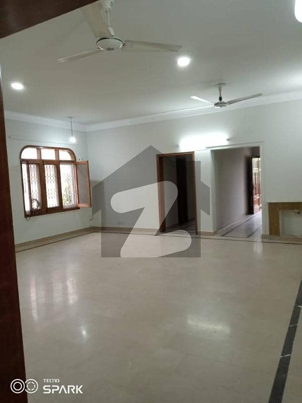 F11 Beautiful Location Ground Floor 3 Bed Separate Gate