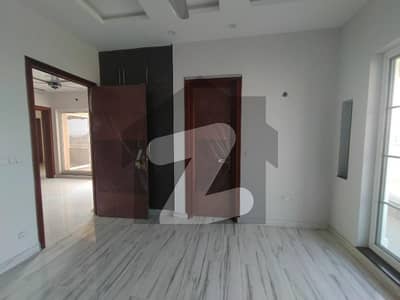 DEFENCE 10 MARLA SLIGHTLY USED HOUSE FOR SALE IN DHA LAHORE