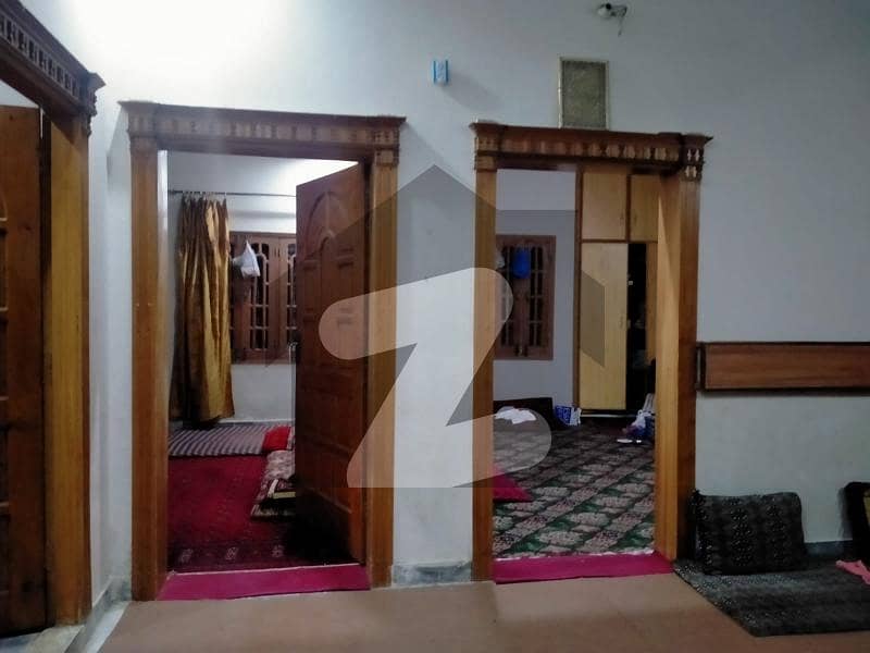 House For Grabs In 1125 Square Feet Peshawar