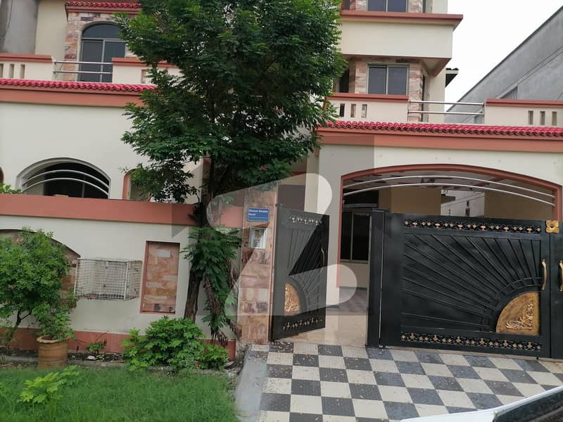 Ideally Located House For sale In Wapda City - Block C Available