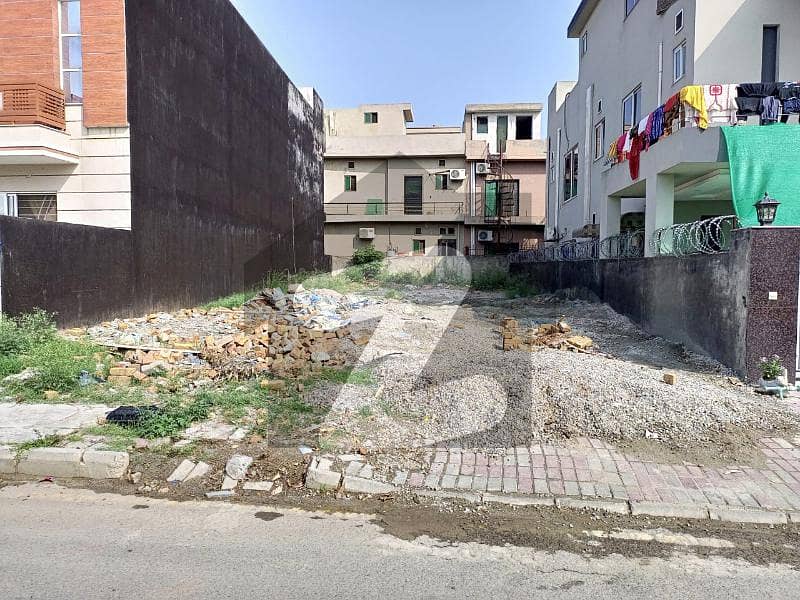10 Marla Plot For Sale In Bahria Town Phase 6.