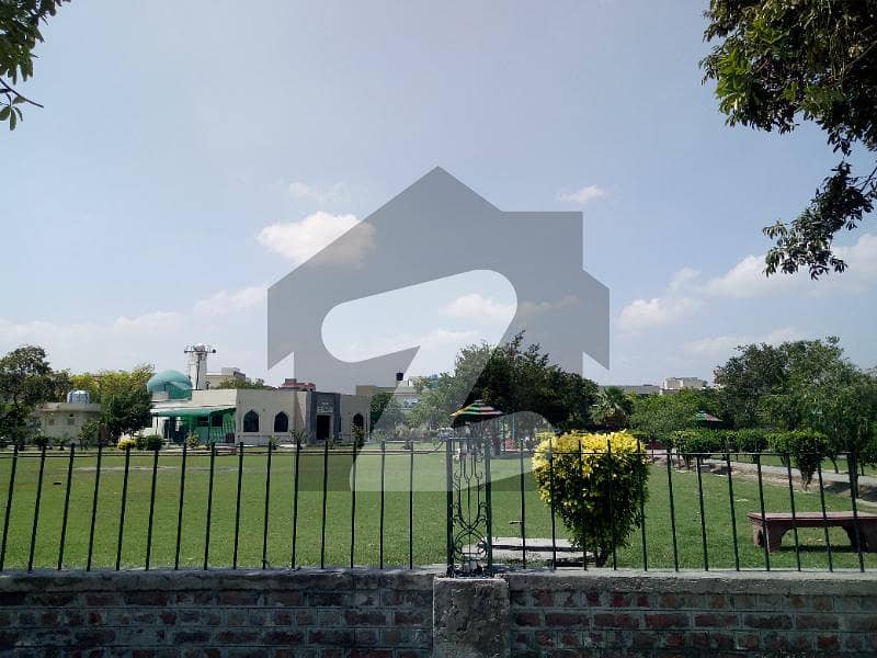 10 Marla Corner Residential Ideal Location For Builders Near Park Mosque Plot For Sale