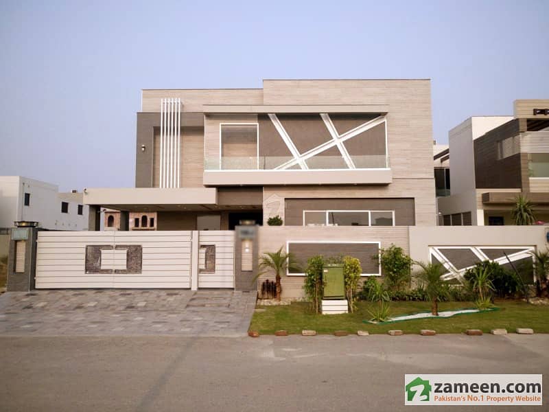 Beautifully Located Designer Bungalow With Basement For Sale In Dha Lahore