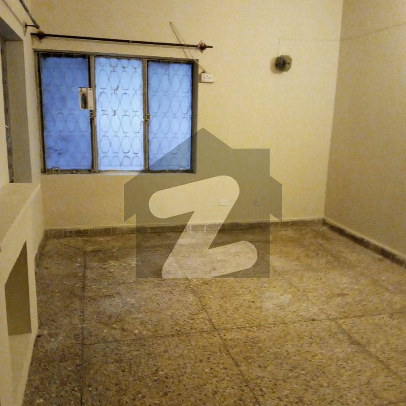 ویسٹریج راولپنڈی میں 4 کمروں کا 9 مرلہ مکان 1.2 لاکھ میں کرایہ پر دستیاب ہے۔