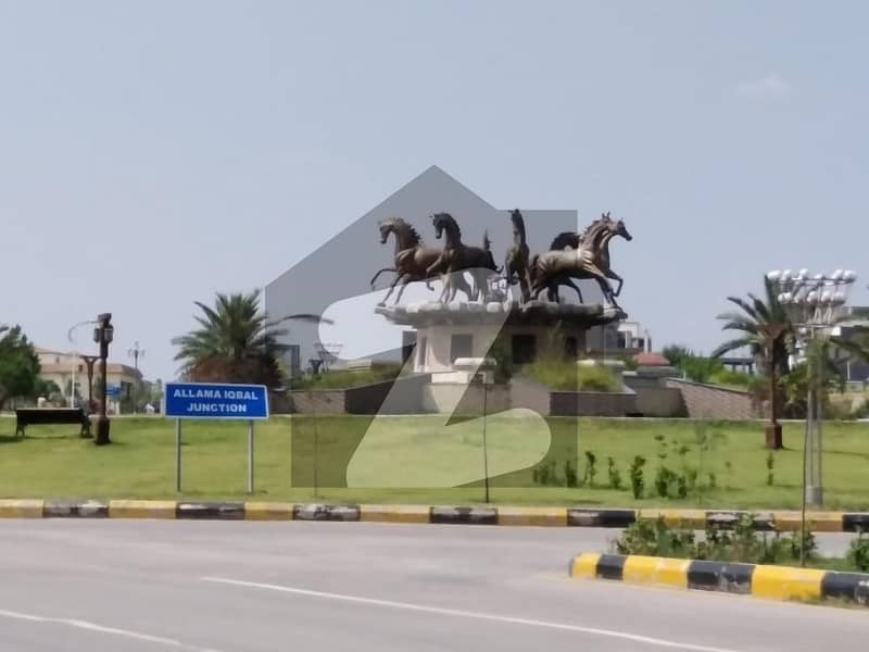 Commercial Plot In Bahria Town Phase 8 Sized 8 Marla Is Available