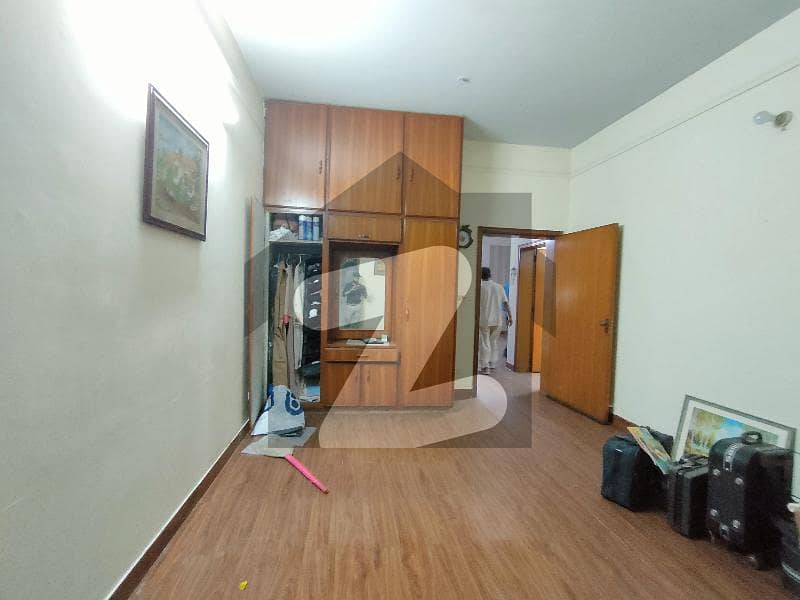 12-marla, 02-bedroom's Upper Portion Available For Rent