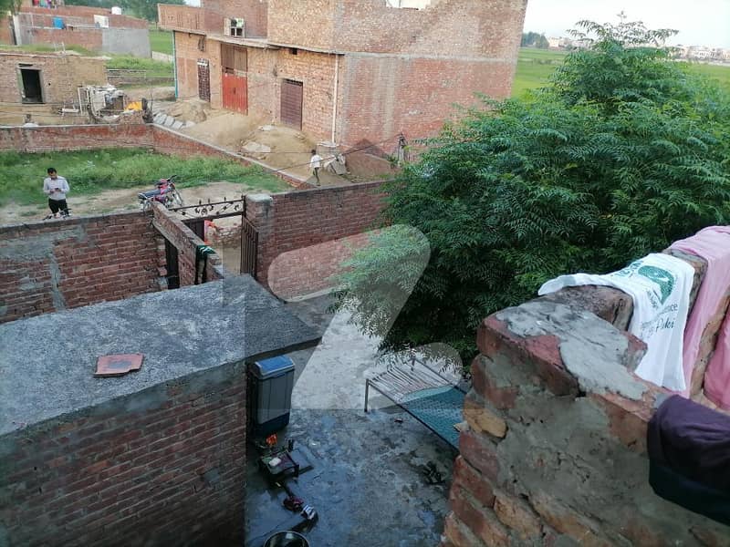 شریف پارک فیروزپور روڈ لاہور میں 2 کمروں کا 6 مرلہ مکان 31 لاکھ میں برائے فروخت۔