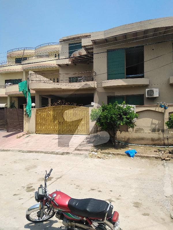 10 Marla 6 Beds Double Storey House For Rent In Gulraiz Housing