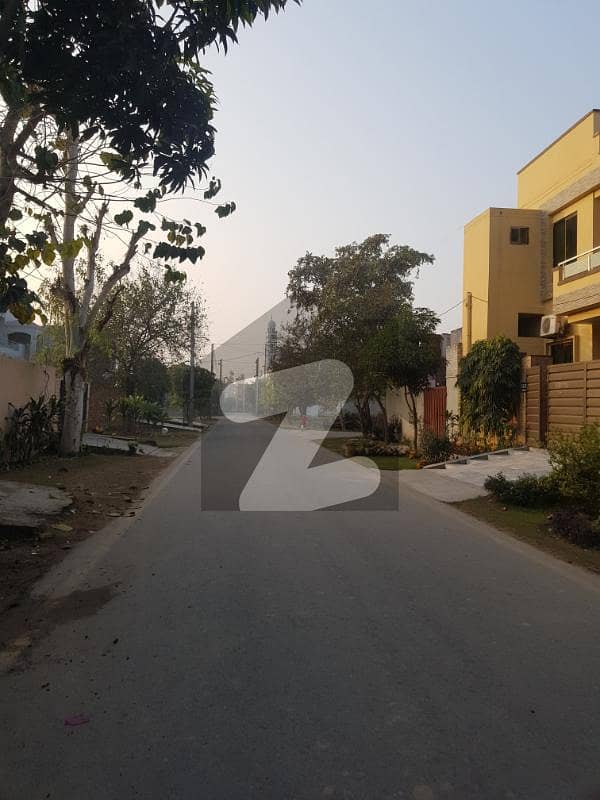 سن فورٹ گارڈنز لاہور میں 5 مرلہ رہائشی پلاٹ 1.1 کروڑ میں برائے فروخت۔