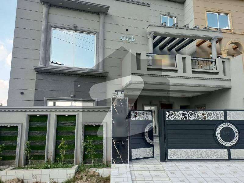 9.25 Marla Spacious House Available In Nasheman-e-Iqbal Phase 2 For sale