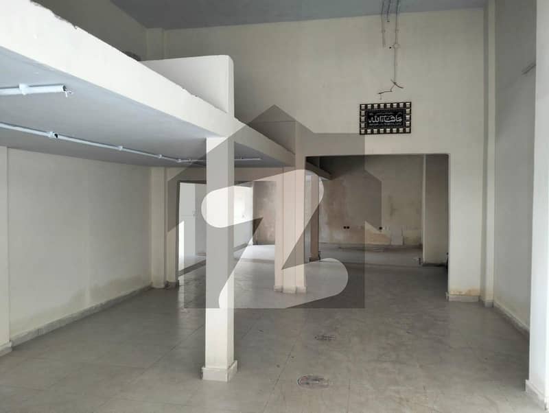 Shop For  Rent 200 Sqyd Front Road Shop Best Godown And Outlet