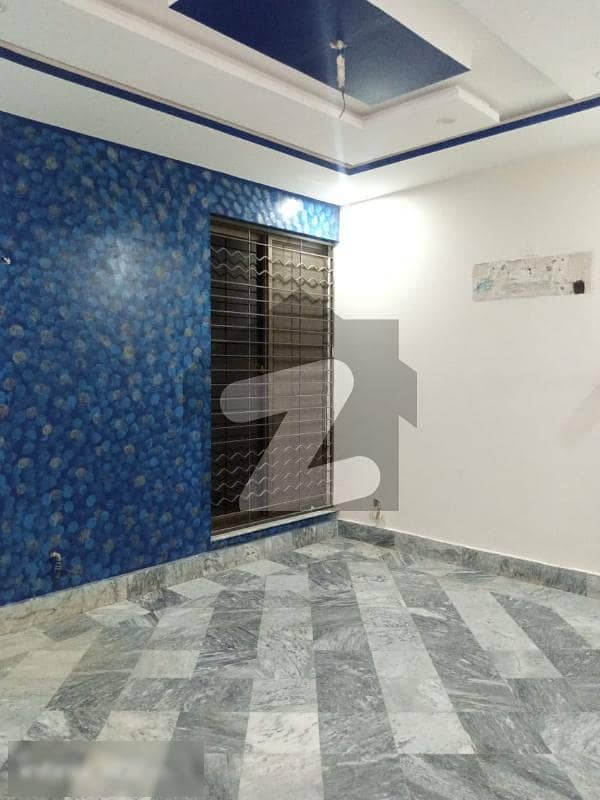 ڈی ایچ اے فیز 1 ڈیفنس (ڈی ایچ اے) لاہور میں 5 کمروں کا 15 مرلہ مکان 1.5 لاکھ میں کرایہ پر دستیاب ہے۔