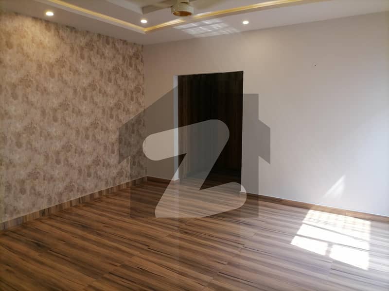 مسعود پارک فیصل آباد میں 3 کمروں کا 5 مرلہ مکان 1.15 کروڑ میں برائے فروخت۔