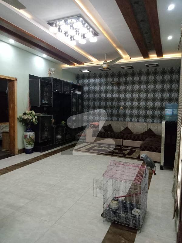 این ایف سی 1 لاہور میں 5 کمروں کا 10 مرلہ مکان 80 ہزار میں کرایہ پر دستیاب ہے۔