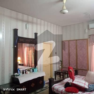 6 Marla House In A Very Neat And Wide Street Of  Gulshan Usman