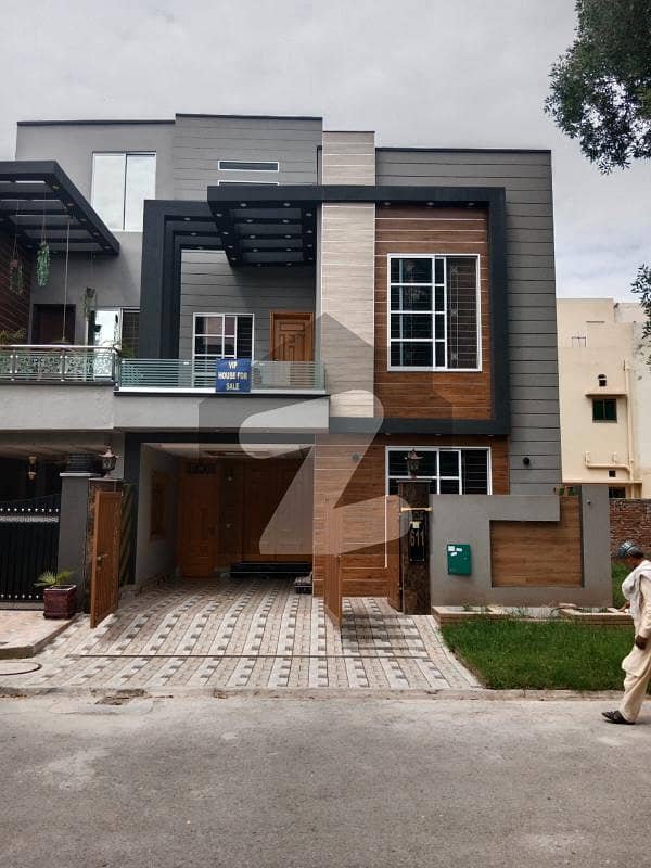 5 Marla Residential House For Rent In Jinnah Block Sector E Bahria Town Lahore