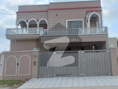 10 Marla Brand New House Pia Colony For Rent