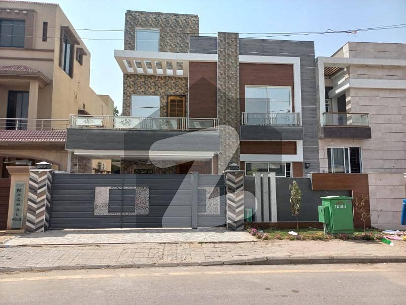 10 Marla Luxury Brand New House Available For Rent In Overseas B Ext Block Bahria Town Lahore