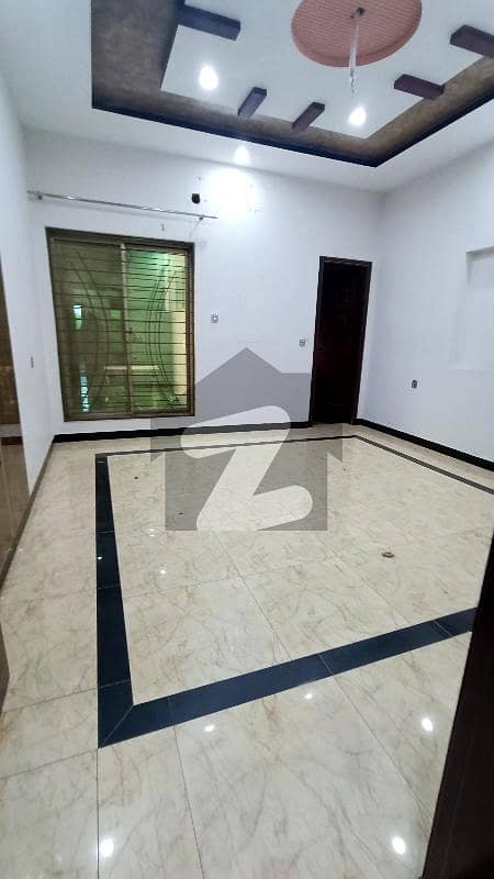 جوبلی ٹاؤن ۔ بلاک اے جوبلی ٹاؤن لاہور میں 2 کمروں کا 10 مرلہ زیریں پورشن 35 ہزار میں کرایہ پر دستیاب ہے۔