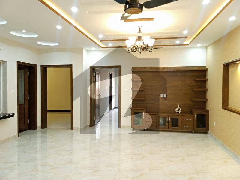 10 Marla House For Rent Bahria Town Phase 8 Rawalpindi