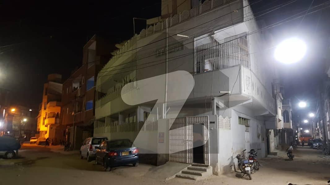 A House Of 1080 Square Feet In Gulberg Town